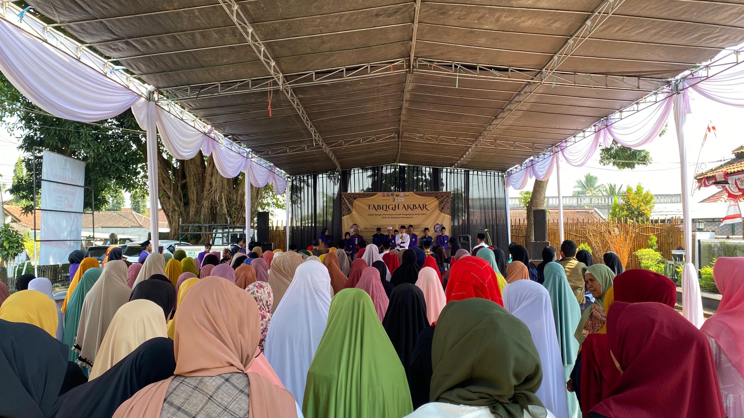 Masyarakat dan Camat Kecamatan Pondoksalam Apresiasi Kegiatan KPU Mahasiswa STAI Al-Muhajirin