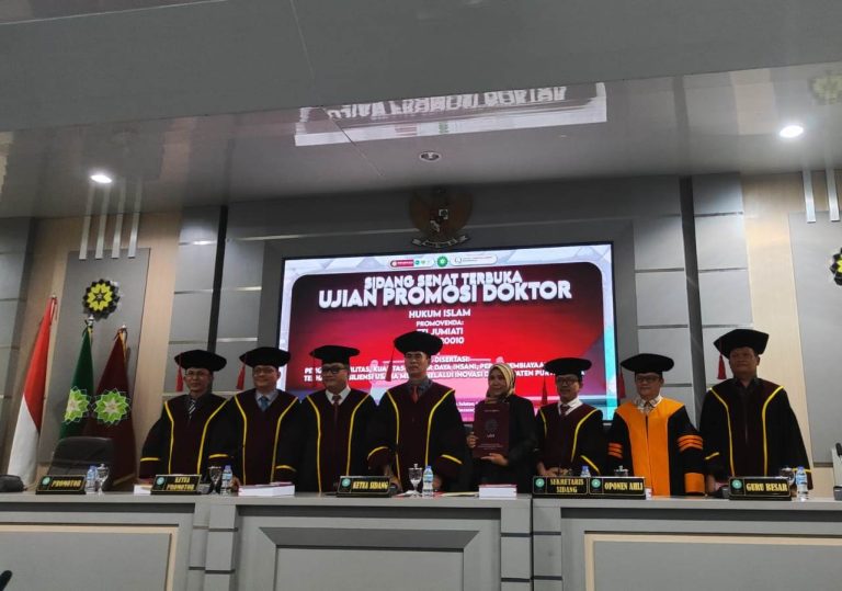 Rektor ITM Raih Gelar Doktor